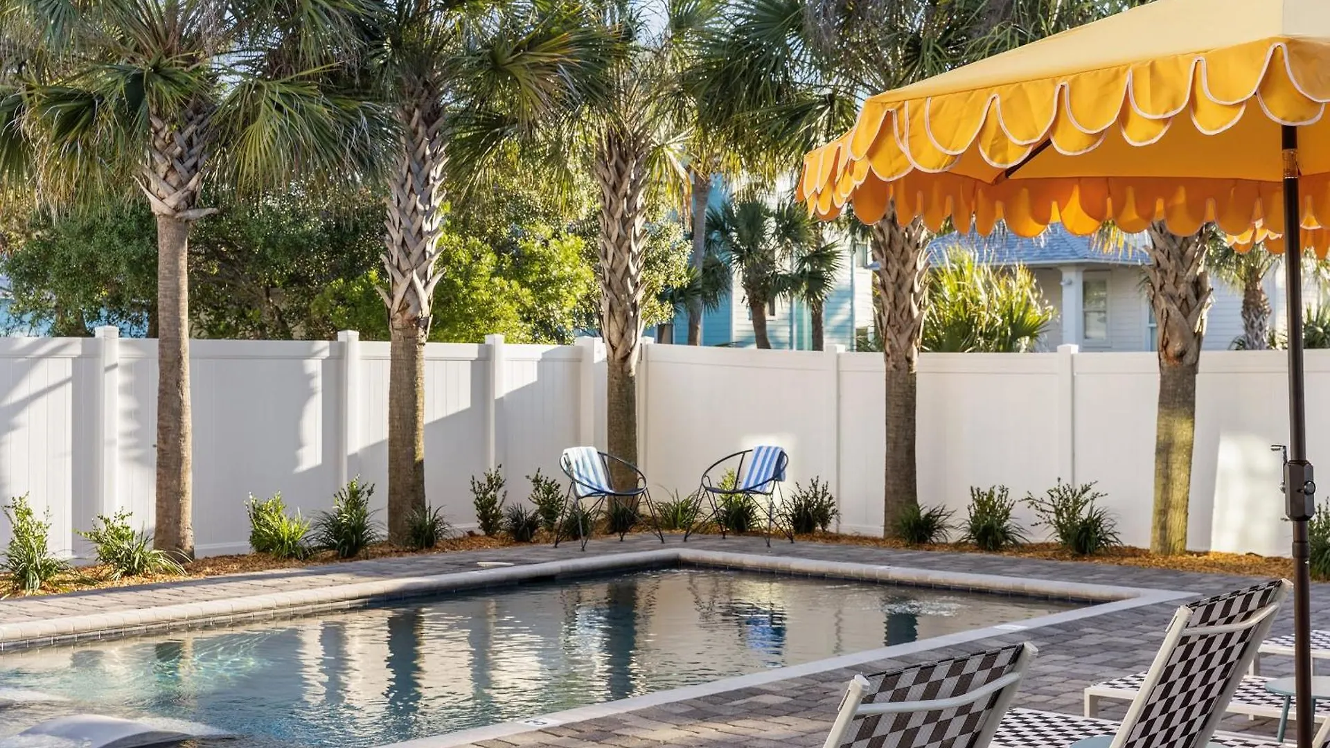 Bohemian Beach Retreat Fully Stocked Villa Near Beach W Pool Outdoor Dining Destin 0*,