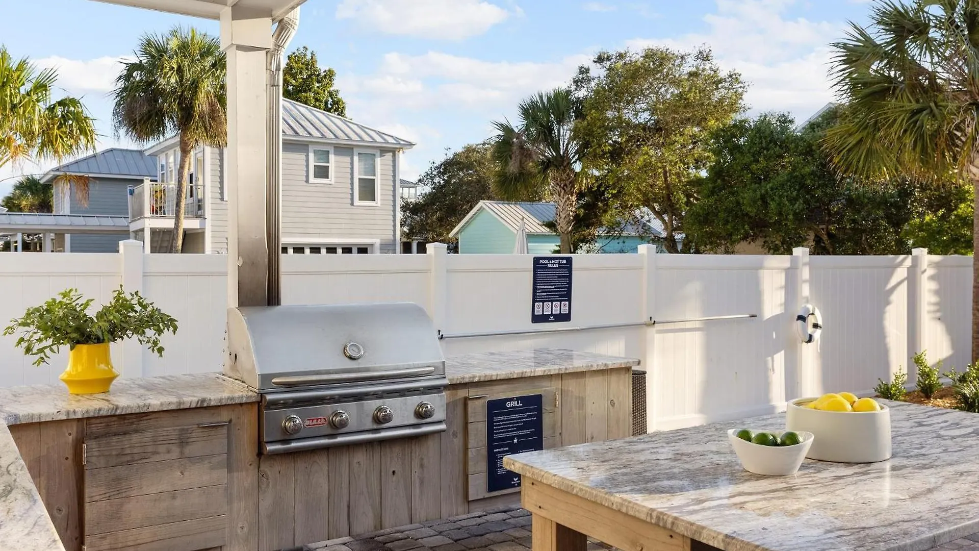 Bohemian Beach Retreat Fully Stocked Villa Near Beach W Pool Outdoor Dining Destin